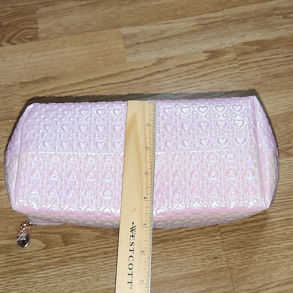 Juicy Couture Pink Cosmetic Bag - Picture 5 of 6